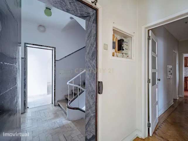 Prédio de Investimento Premium no Centro de Almada | Vista Rio | Eleva-37