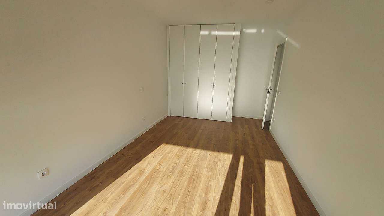 Apartamento T3 novo C/ box- Leiria-18