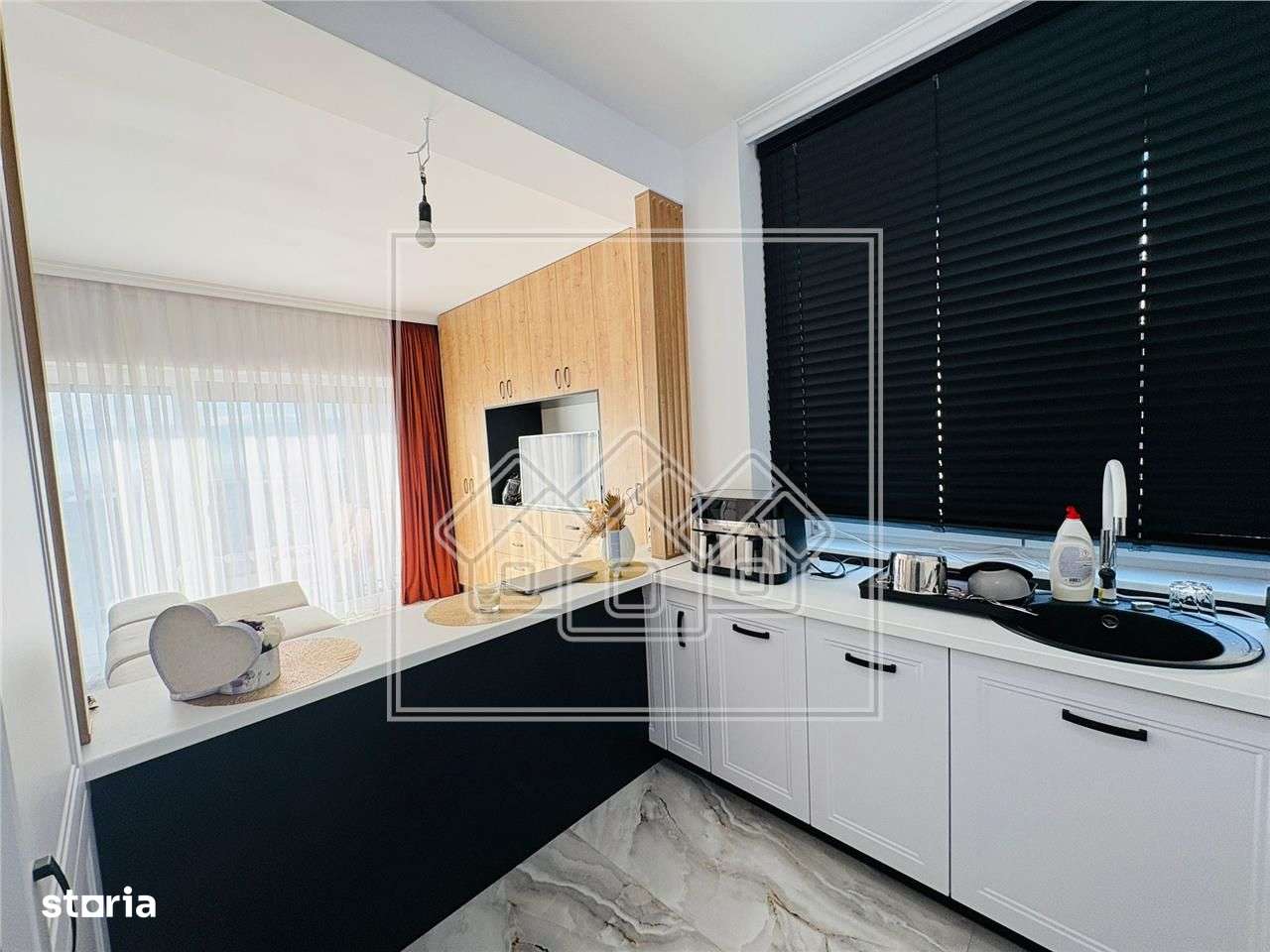 Apartament decomandat cu 2 camere, terasa, mobilat si utilat - Imagine principală: 4/18