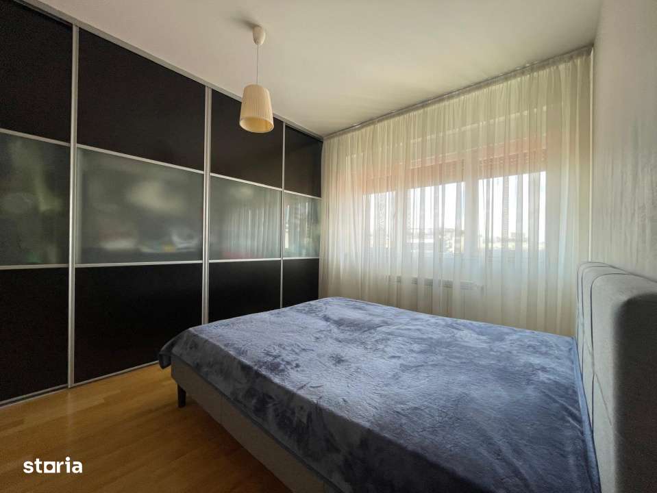 Apartament cu 5 camere si terasa spatioasa + 2 locuri de parcare - Imagine principală: 4/12