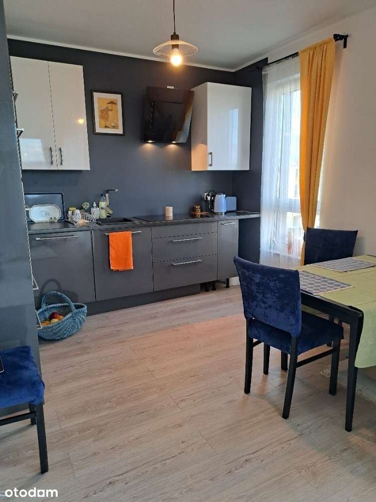 Dwupokojowe, parking, piwnica, Rumia ul.Błoń Janowskich - Pełny obrazek: 1/8