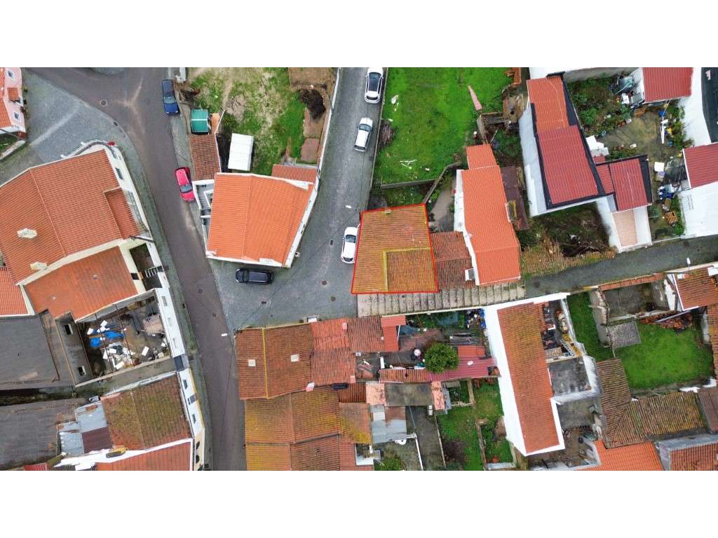 Andar de Moradia T1+1 Totalmente Remodelado | Moita do Norte-17