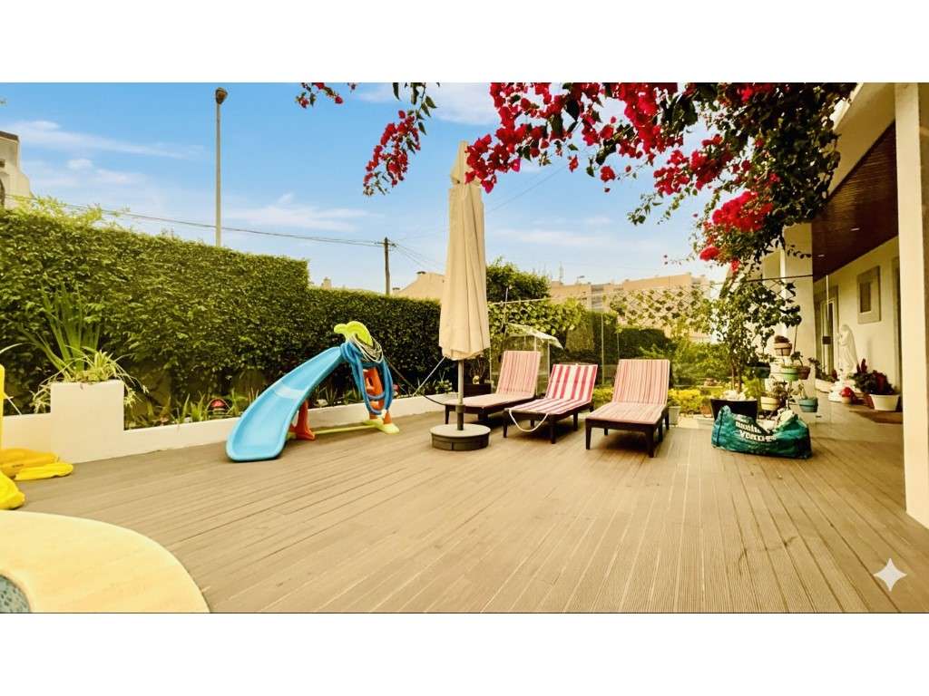 Moradia T3 + Escritório com Piscina em Vila Nova da Telha-5