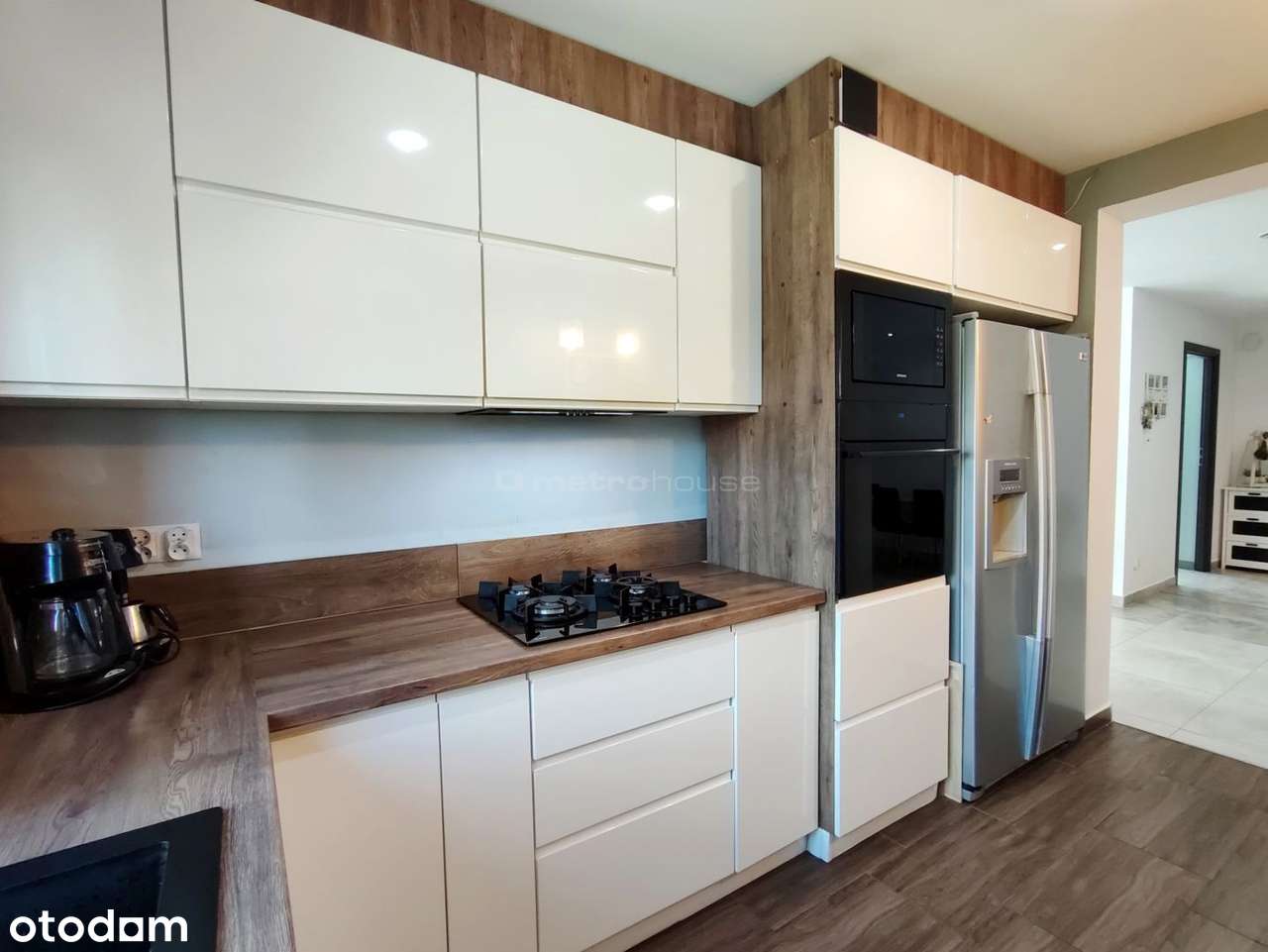 Komfortowy dom dla rodziny z fotowoltaiką!-1