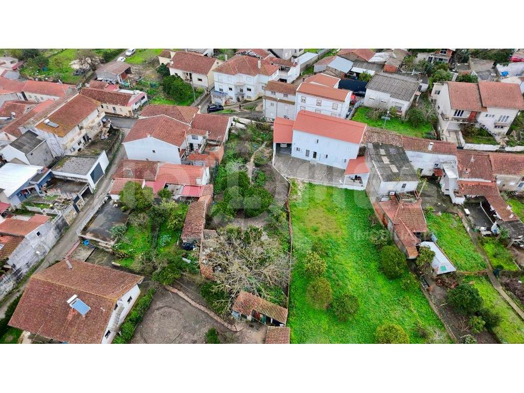 Moradia | Para recuperar | Habitação + Terreno | Oportunidade-33