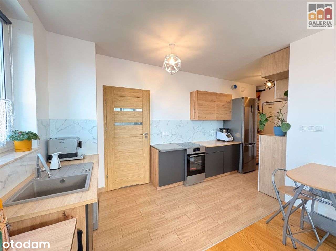 Bałtycka, kawalerka do wejścia z balkonem-6