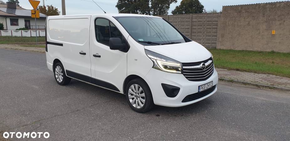 Opel Vivaro - 1