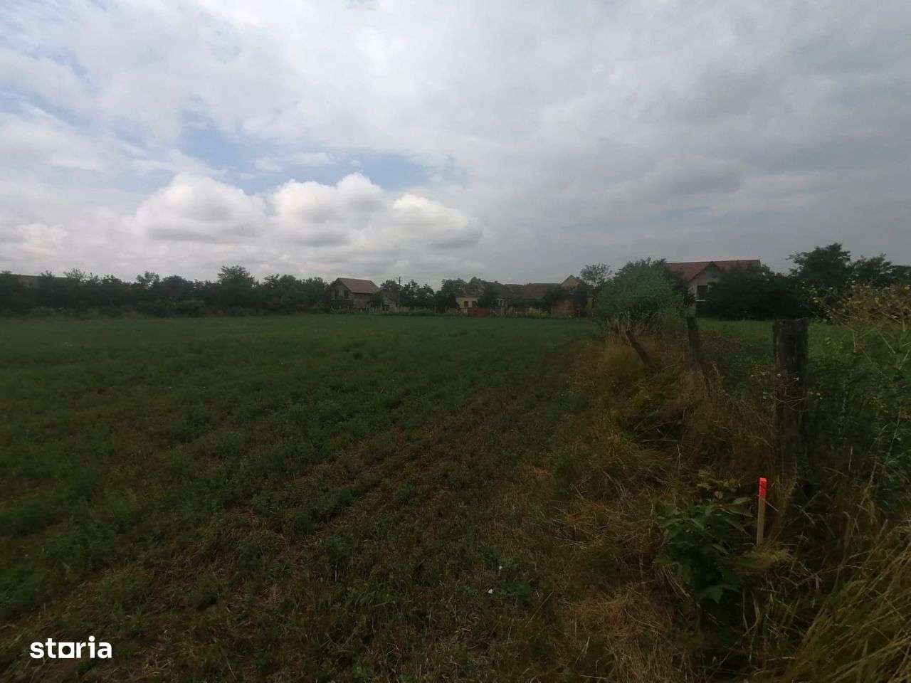 Bucovat - Teren intravilan -loc de casa - 1205 mp -Front 18m - Imagine principală: 4/4