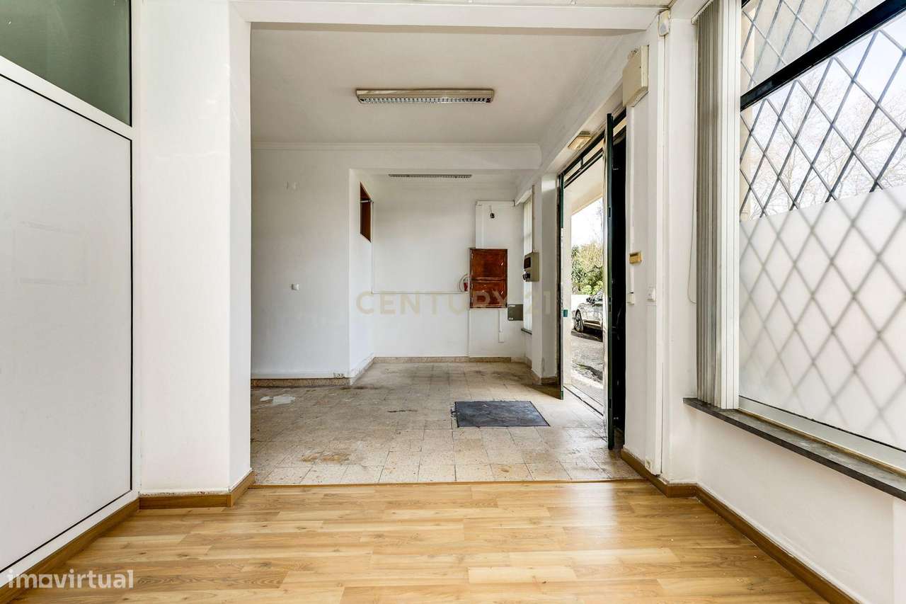 Loja/Espaço Comercial em São Domingos de Rana – Excelente Localização - Grande imagem: 5/17