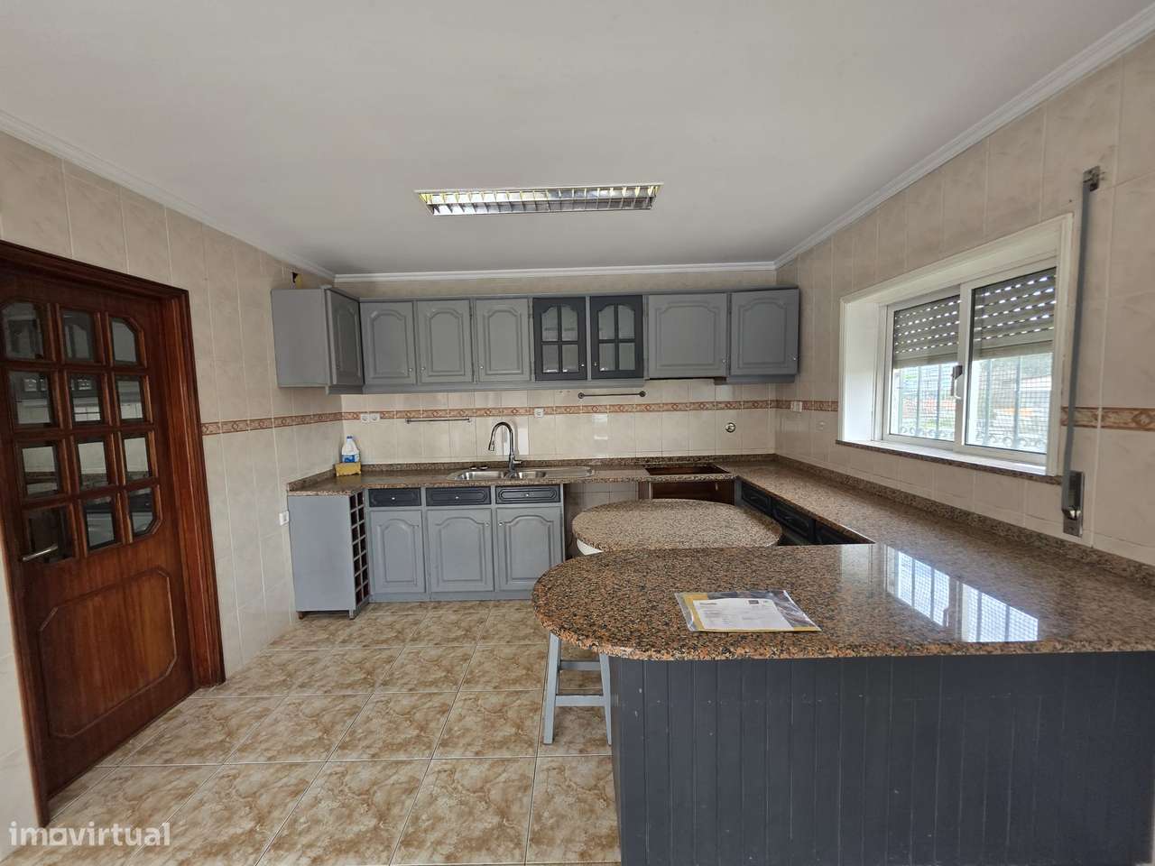 Troque o seu apartamento por uma moradia de 4 frentes em Argoncilhe - Grande imagem: 4/27