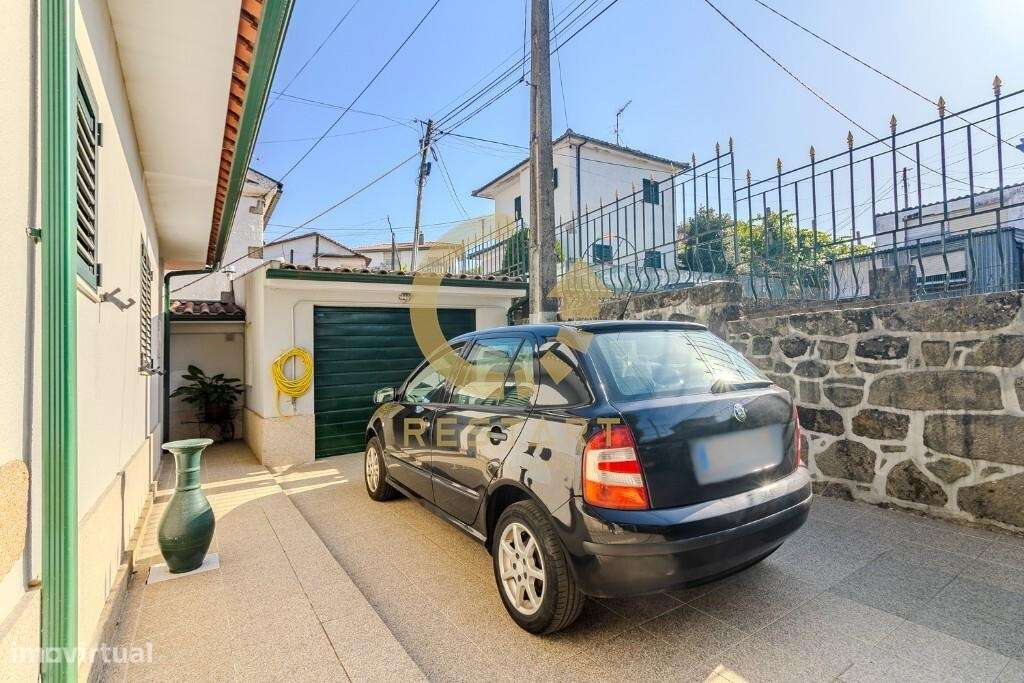 MORADIA T3 ISOLADA COM 4 FRENTES EM FAFE - Grande imagem: 4/35