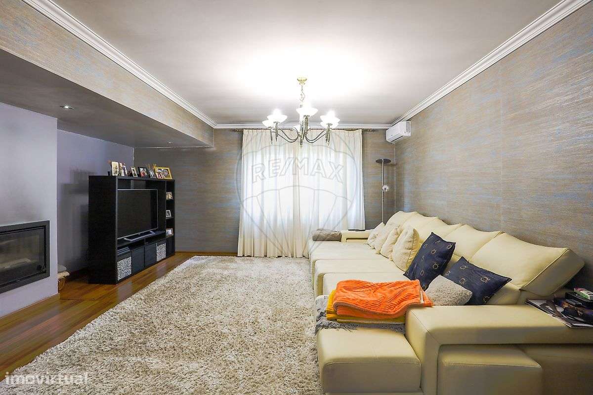 Moradia T4 para venda-8