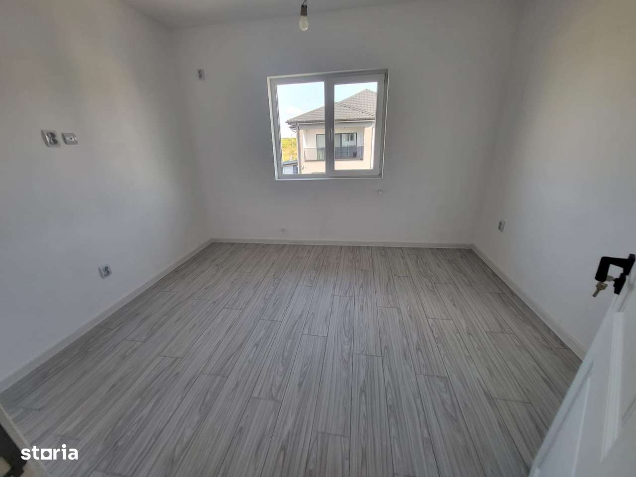 Duplex modern 4 camere cu mansardă și teren 250 mp-10
