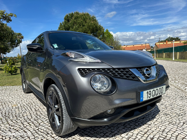 Nissan Juke 1.5 dCi Tekna Premium Ext.2 Red D. - 1