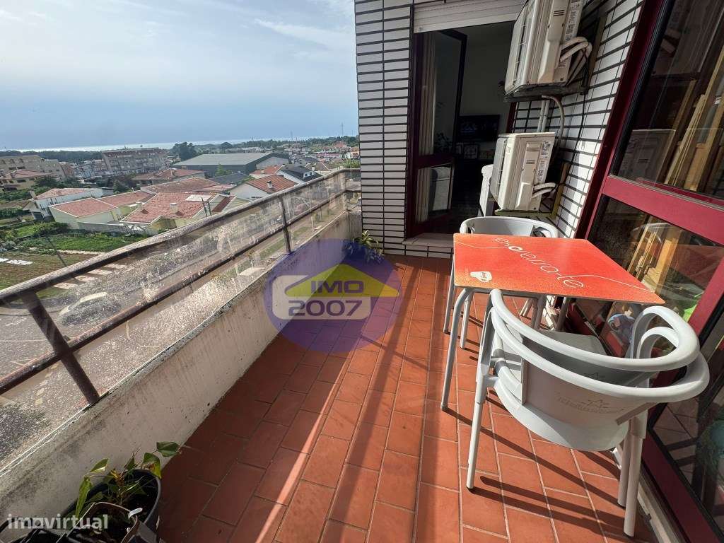 Apartamento T3 em São Paio de Oleiros-12