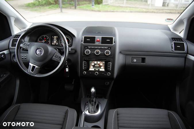 Volkswagen Touran 2.0 TDI DPF BlueMotion Technology DSG Cup - 33