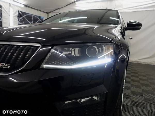 Skoda Octavia 2.0 TDI RS DSG - 30