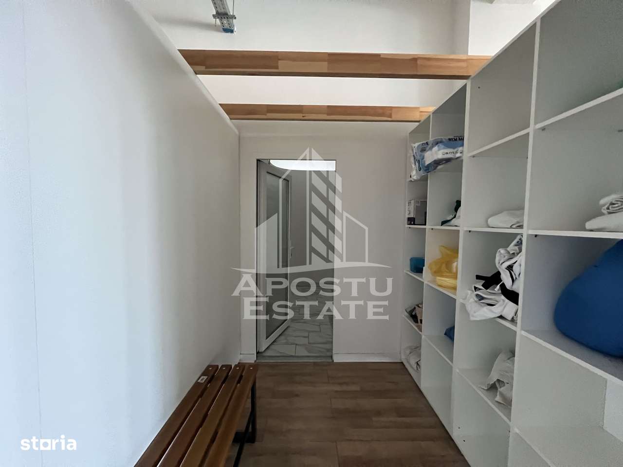 Spatiu ce poate fi folosit pentru multiple functiuni - Imagine principală: 3/12