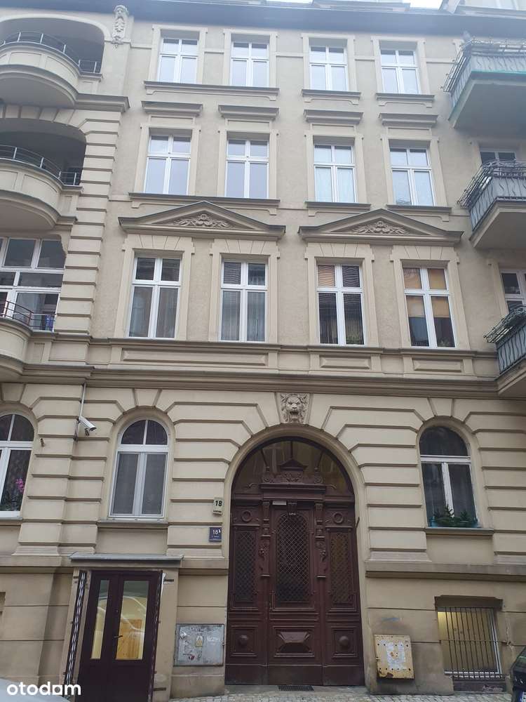 Przestronne mieszkanie z balkonem na Starym Mieście - Stary Browar