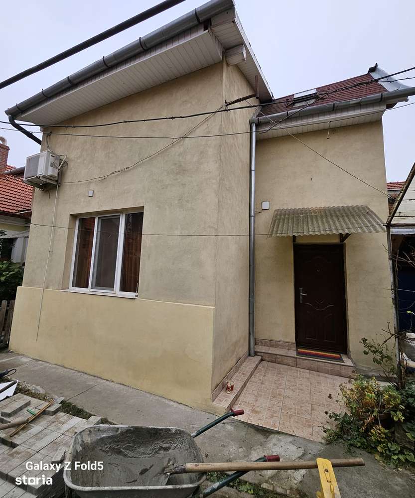 Apartament la casă zonă centrală - Imagine principală: 1/8