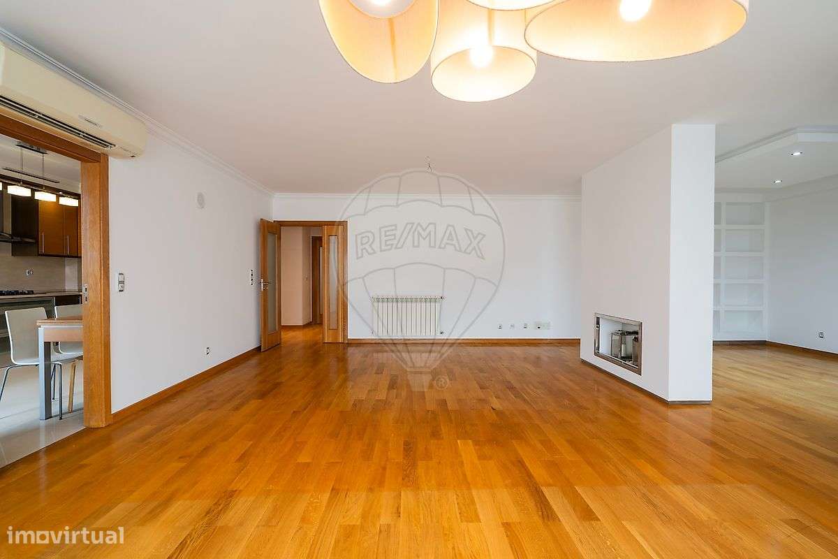 Apartamento T4 para arrendamento - Grande imagem: 3/26