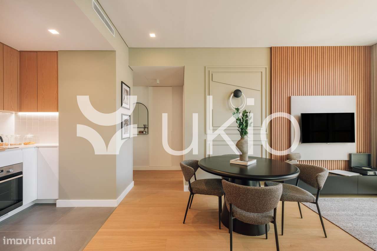 Apartamento T2 em São Sebastião da Pedreira - Grande imagem: 2/23