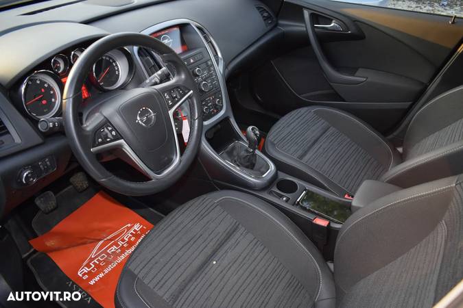 Opel Astra 1.4 ECOTEC Turbo Essentia - 6