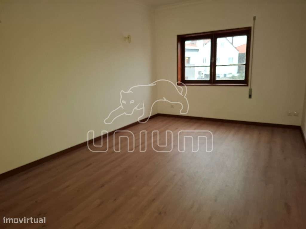 Apartamento T3 para arrendamento no centro da cidade - Grande imagem: 5/11