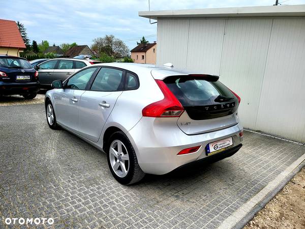 Volvo V40 CC D2 Summum - 11