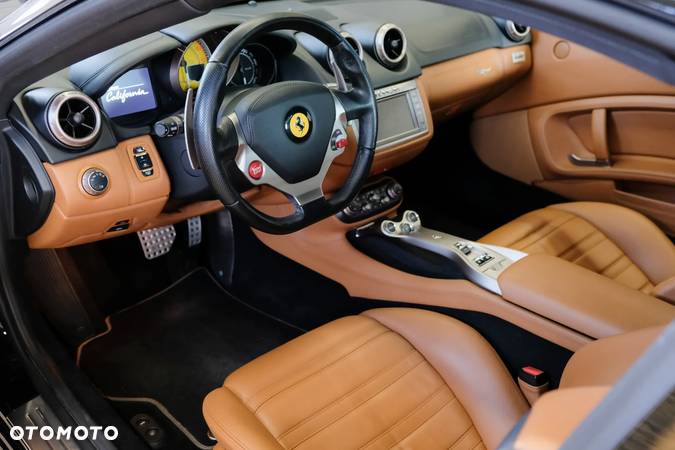 Ferrari California F1 DCT - 9