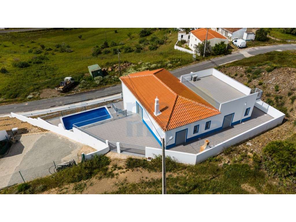 Moradia T3 Nova com Piscina Privada e Garagem - Malhão, Castro Marim - Grande imagem: 4/35