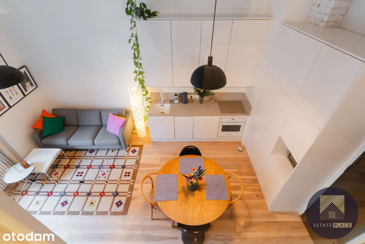 Industrialny loft z antresolą | Fabryka na Pradze - Pełny obrazek: 5/15