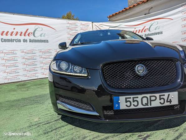 Jaguar XF Sportbrake 2.2 D Luxury - 6