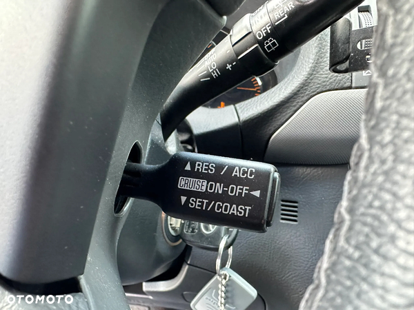 Toyota Avensis 2.0 VVT-i Sol plus Premium - 21