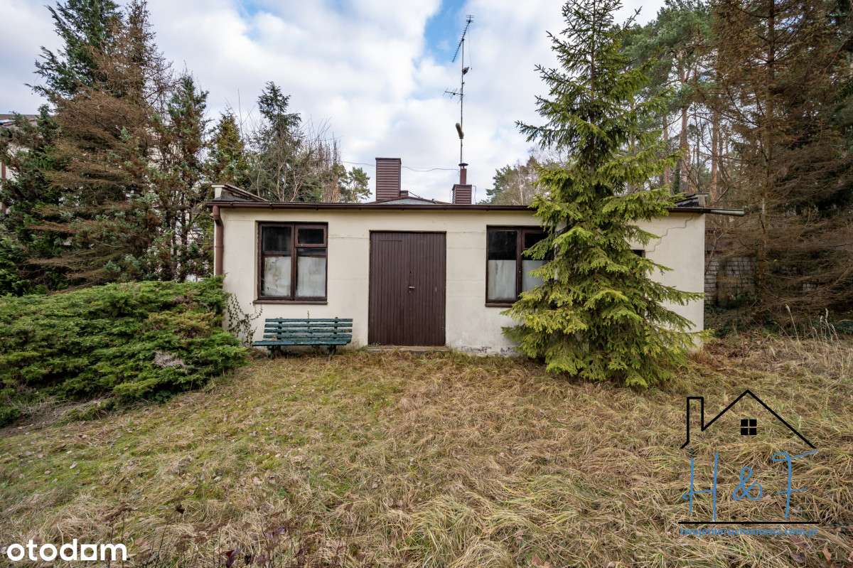 Dom dwurodzinny o funkcjonalnym układzie- Kolumna - Pełny obrazek: 2/19