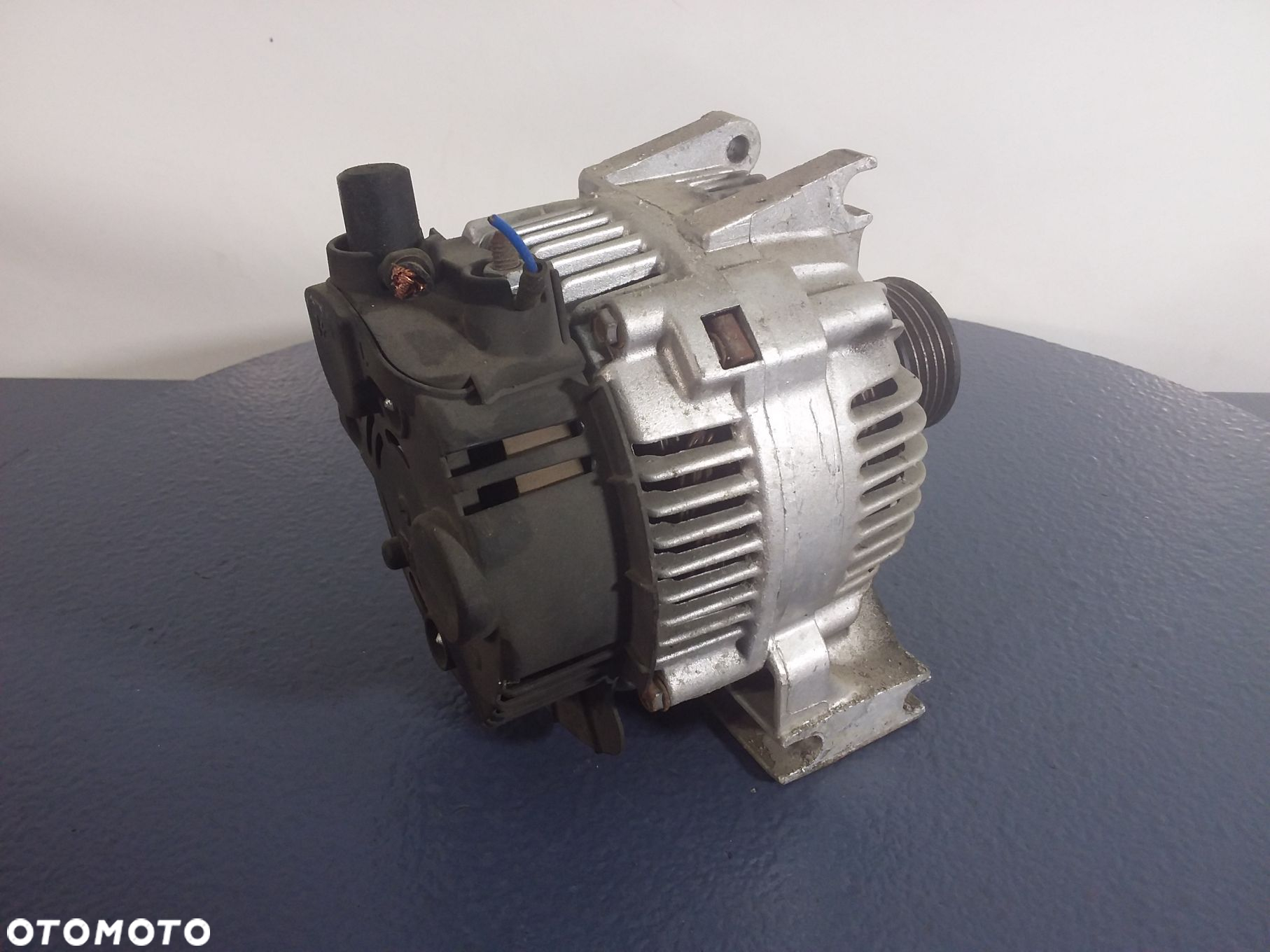 MERCEDES A160 1.6B  ALTERNATOR VALEO - 5