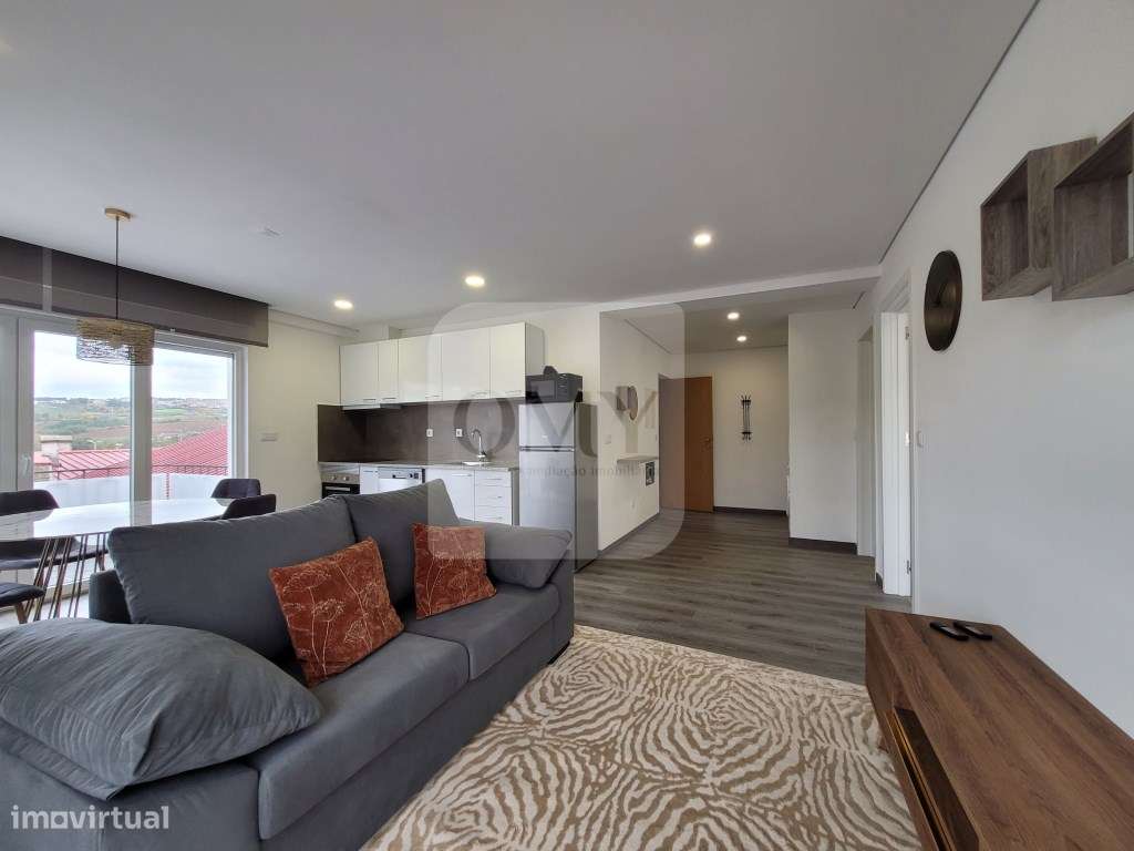 T4 Transformado em Dois T1(s) Junto ao Supermercado LIDL em Vila Real - Grande imagem: 2/15