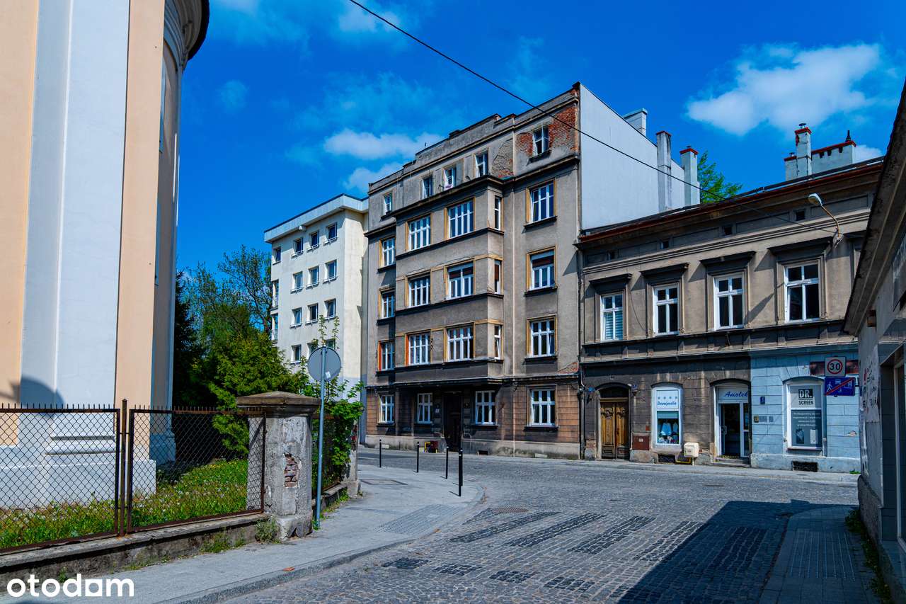 Klimatyczne mieszkanie w centrum miasta-16