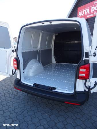 Volkswagen Transporter - 7