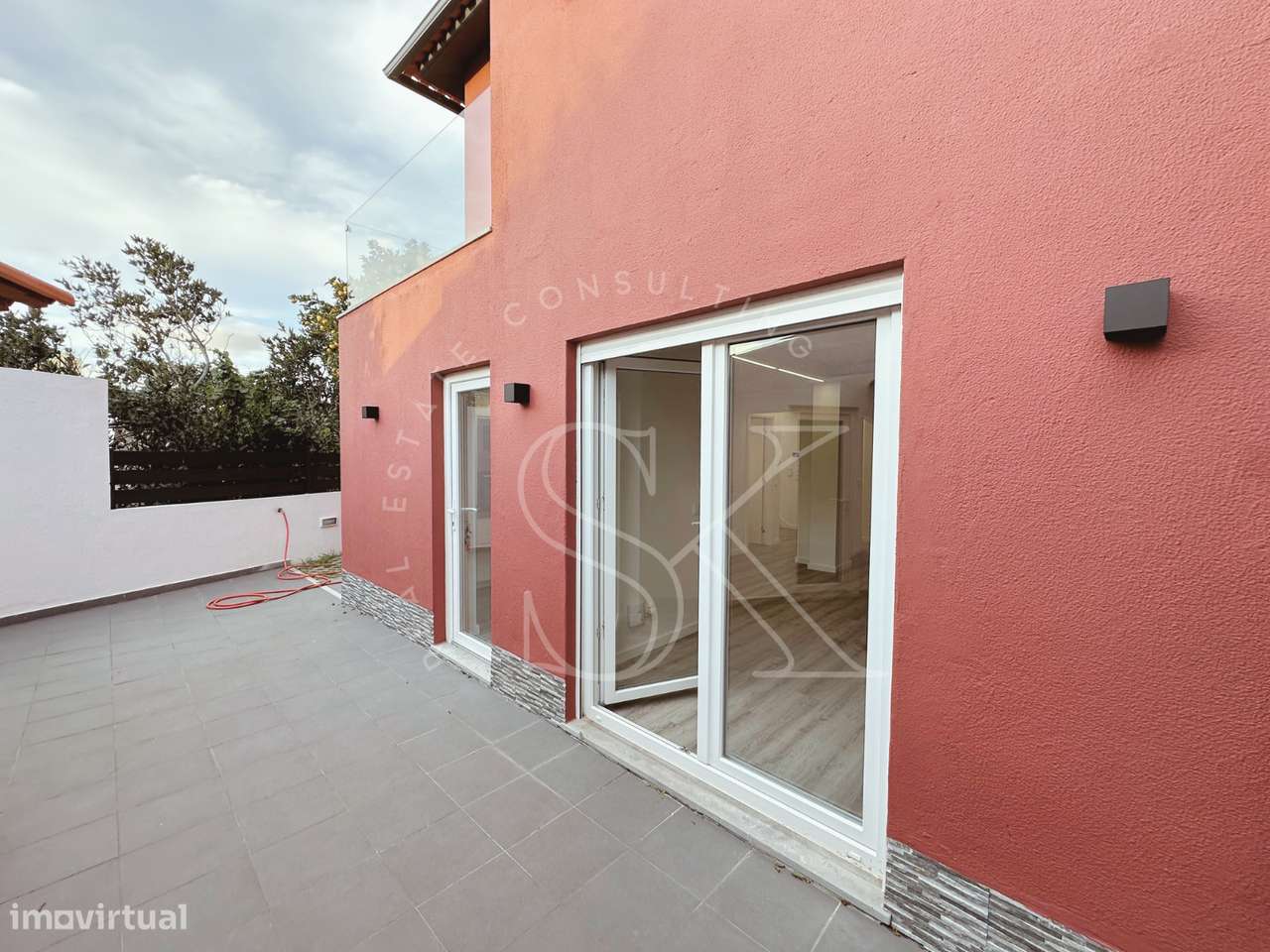 Moradia T3 totalmente renovada-43