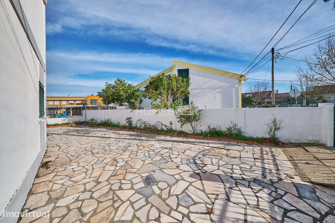 Moradia T3 com Potencial transformação para T4 | Quinta do Anjo, Palme-26