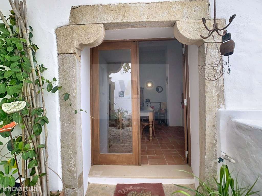 Moradia de charme autêntico + Alojamento Local independente-33