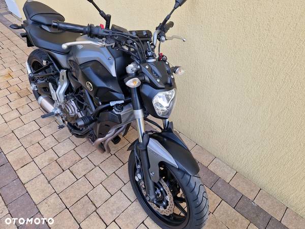 Yamaha MT - 9