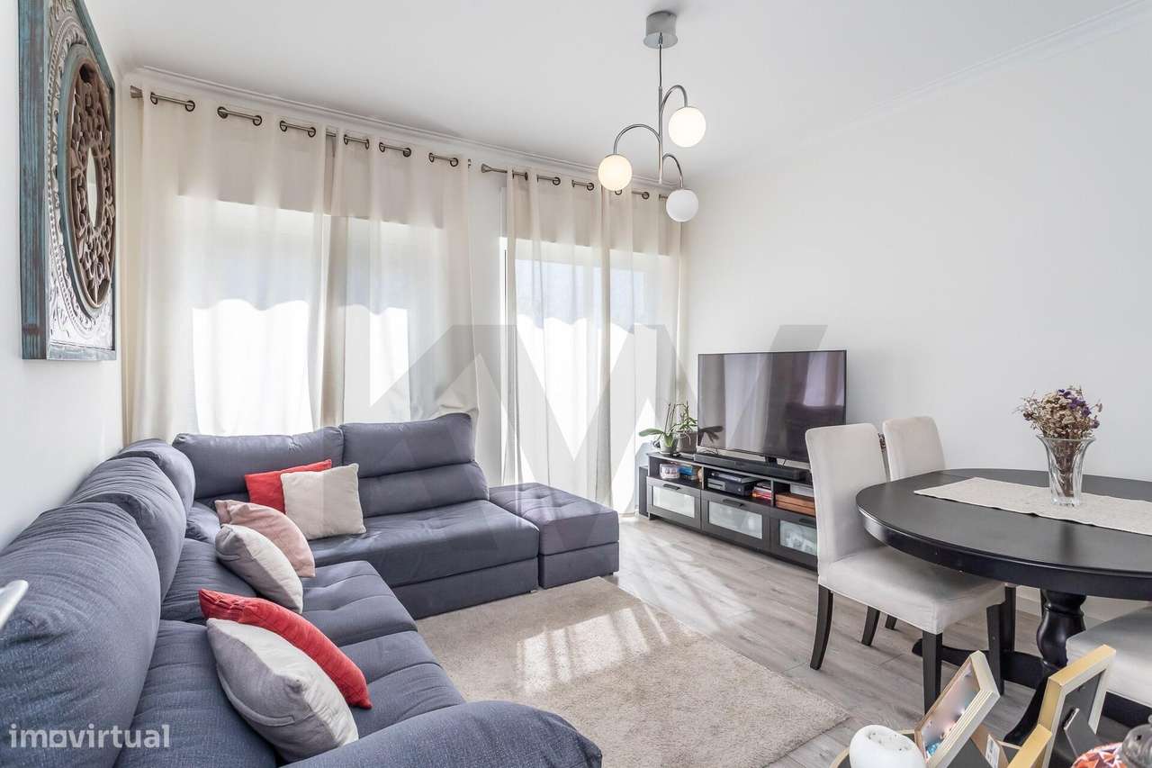 VENDA | Apartamento T2 Amadora l Com Varanda - Grande imagem: 2/29