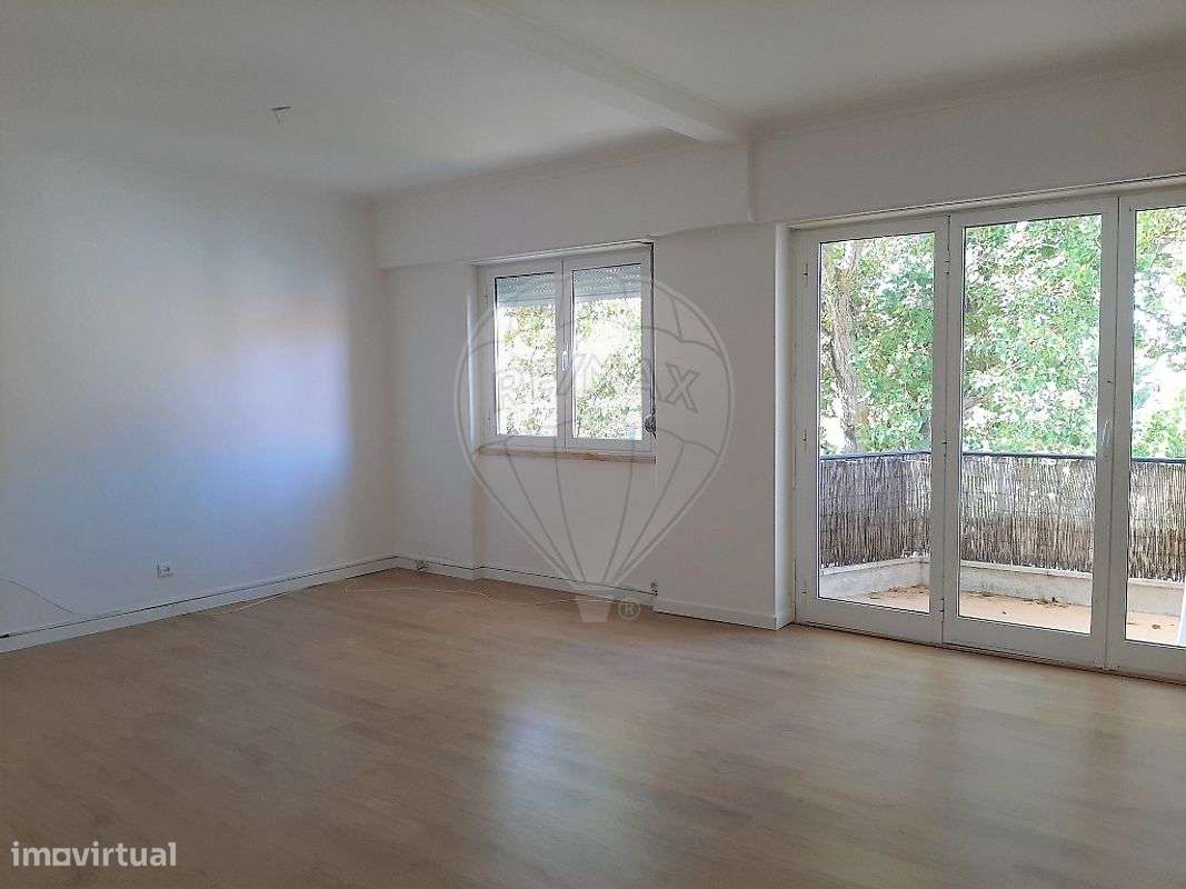 Apartamento T2 para arrendamento - Grande imagem: 2/16