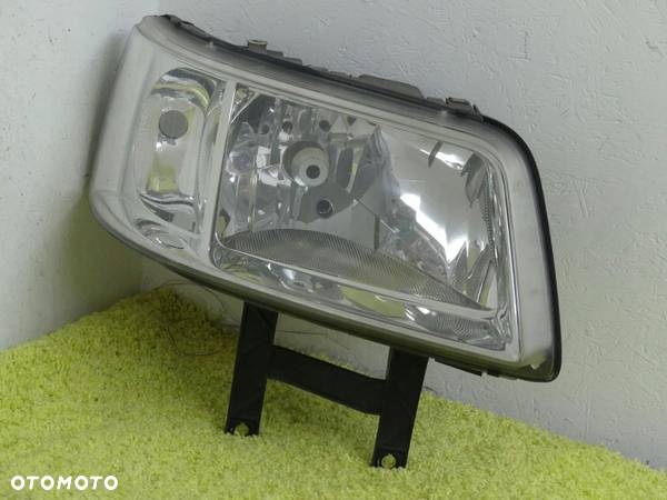 Lampa Prawa Vw Transporter T5 03-10 Ślizgi EU Igła - 1