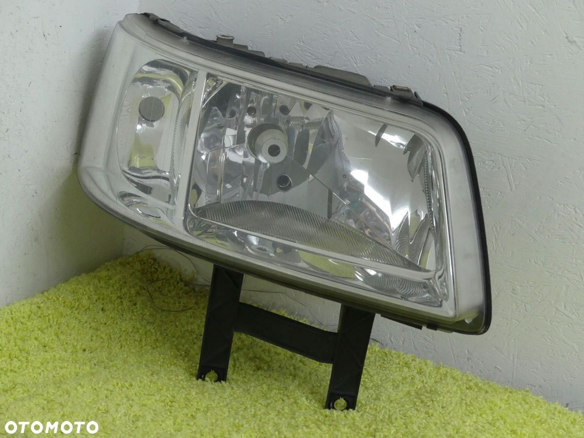 Lampa Prawa Vw Transporter T5 03-10 Ślizgi EU Igła - 1