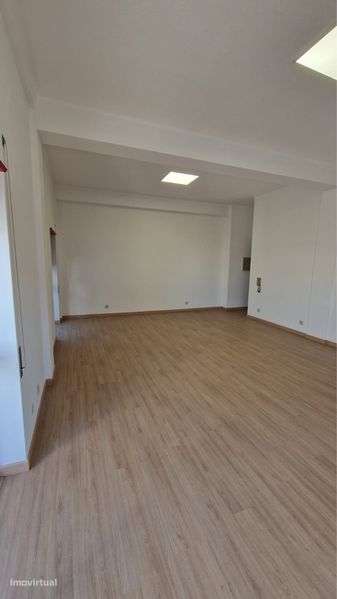 Arrenda-se escritório em Condeixa - Grande imagem: 4/11