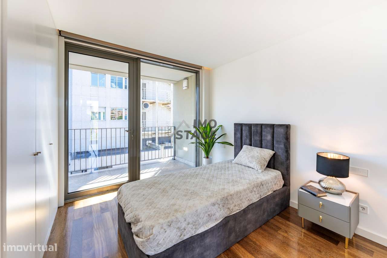 Moradia T3 de Luxo | 4 Pisos | Elevador | Jardim Privativo 195m² | Boa-23
