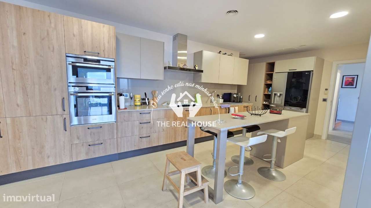 Moradia v3+1 funchal vista baia-19